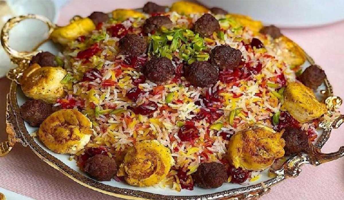 طرز تهیه آلبالو پلو با گوشت قلقلی